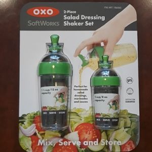 OXO 2-Piece Salad Dres Shaker Set